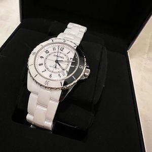 J12 PARADOXE WATCH CALIBER 12.1, 38 MM